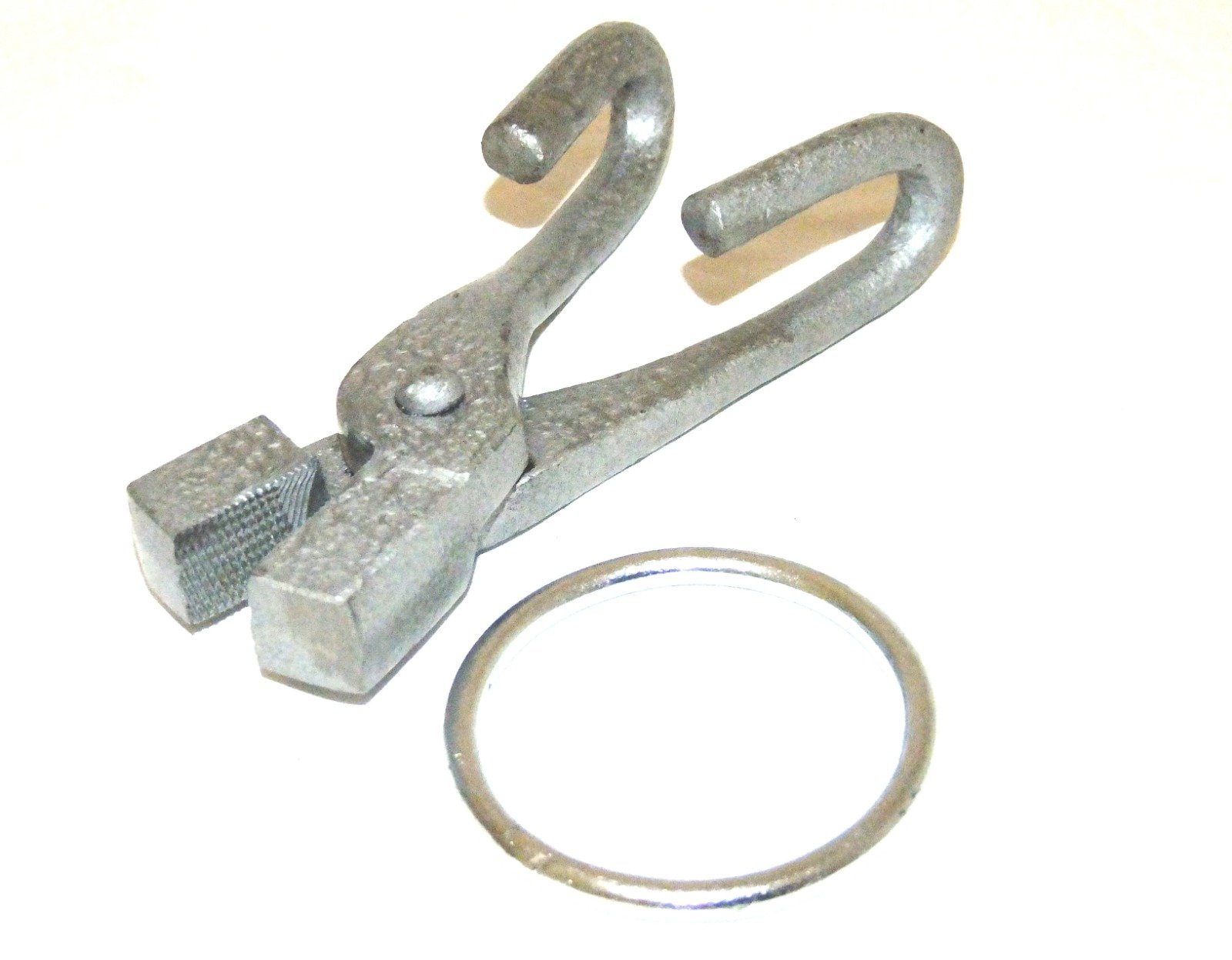 draw tong with ring Draw Tong with Ring - Image 1