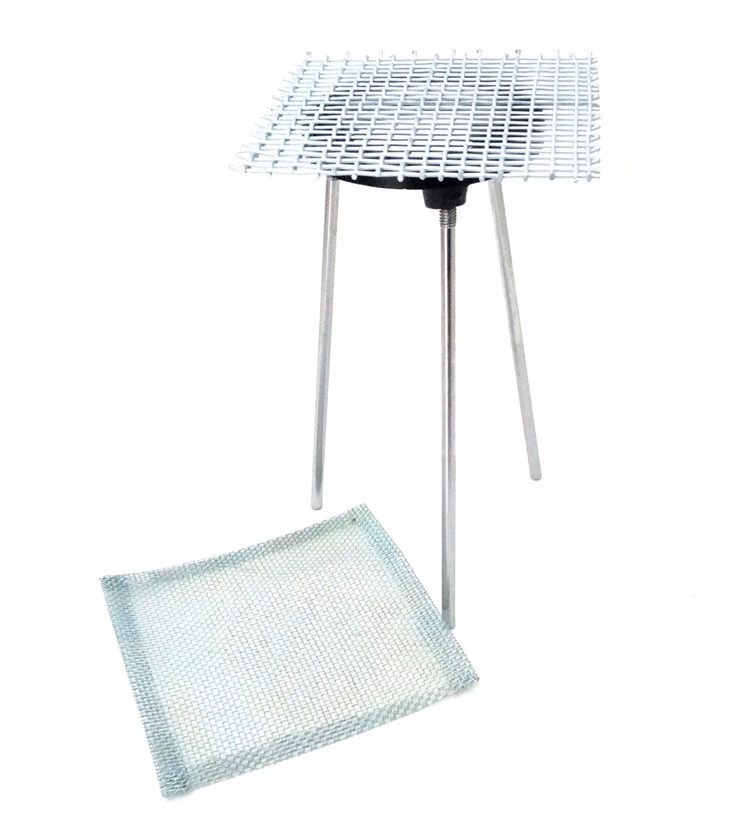 tripod with two mesh screens Tripod with Two Mesh Screens - Image 1